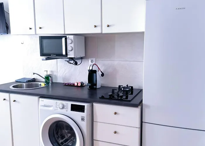 Aiora Apartment