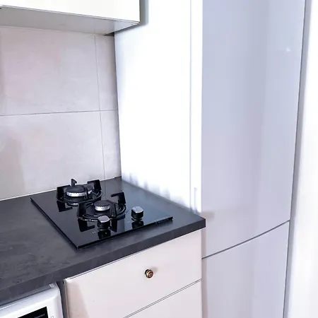 Aiora Apartment