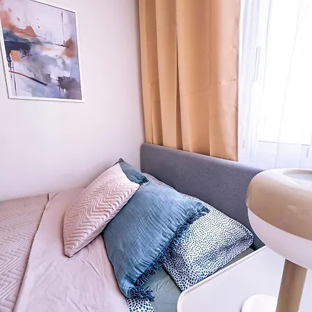 Apartman Aiora *